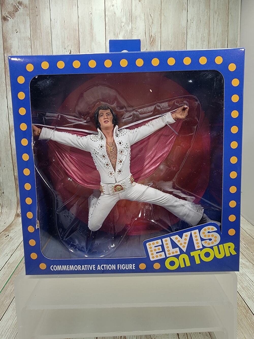 NECA Elvis Presley On Tour Live 1972 Commemorative 7 Inch Music Action Figure